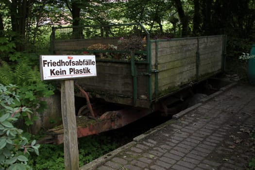 Cemetery waste in Elbrinxen