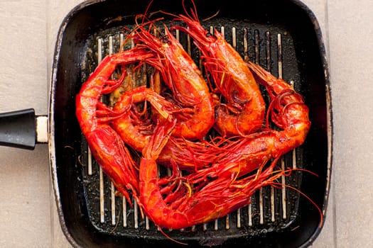 Aristaemorpha foliacea shrimp Aristaeopsis edwardsiana on grill