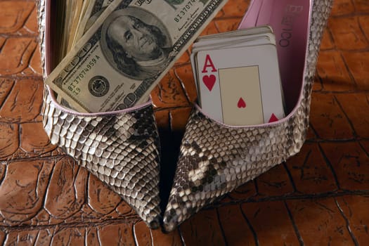 game guns and dollars, clasic mafia gangster still in low key