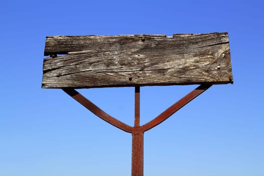aged wooden vintage sign signal blank copyspace blue sky