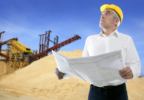 expertise architect senior engineer plan sand construction outdoor quarry