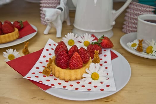 Fresh strawberry cake