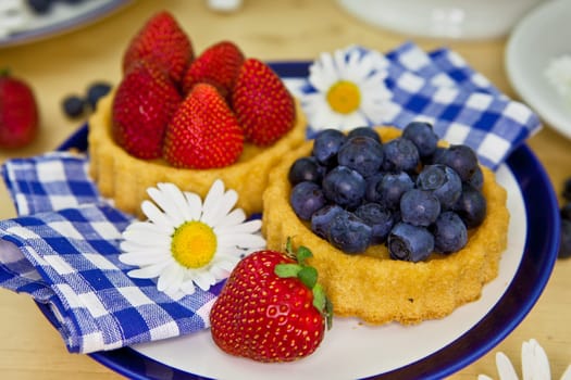 Blueberry and strawberry cake
