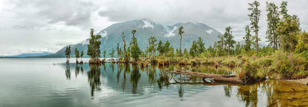 Lake Brunner panorama. New Zealand