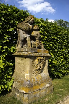 In the park of Schwöbber Castle