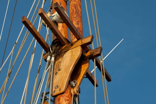 Upper part of a sail mast with extension