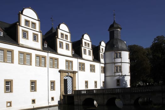 Schloss Neuhaus (Paderborn)
