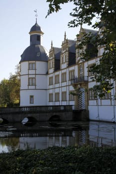 Schloss Neuhaus (Paderborn)