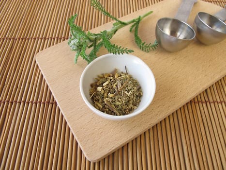 Yarrow herb,Millefolii herba