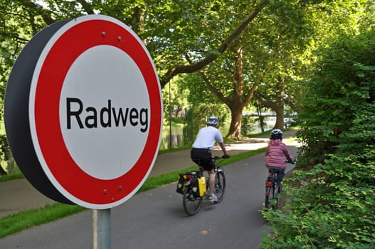 Cycle track