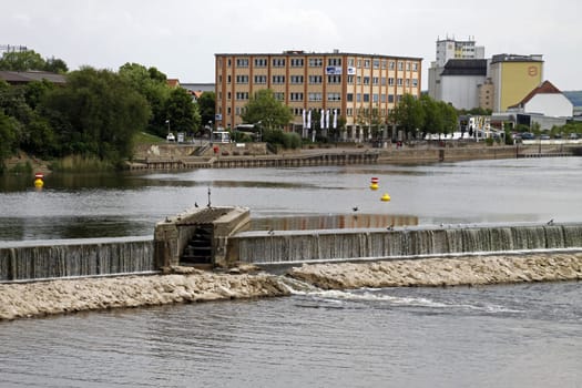 Upper Weser weir Hameln (low water)