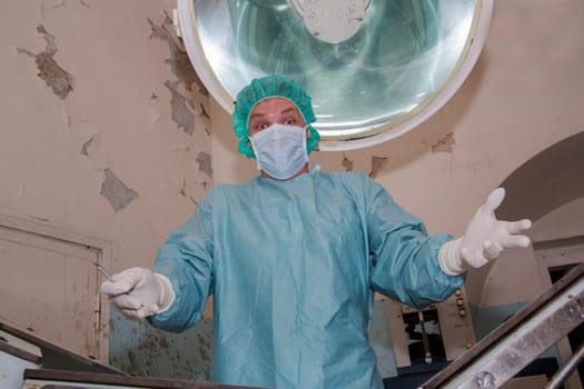 Surgeon strange emotion again before coming difficult surgery