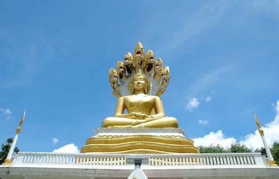 big buddha sculpture