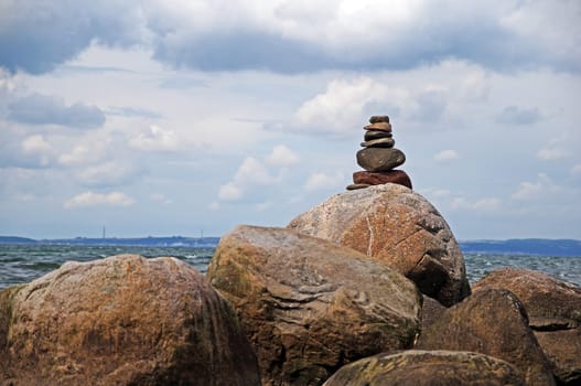 Steinpyramide / Stone Pyramid