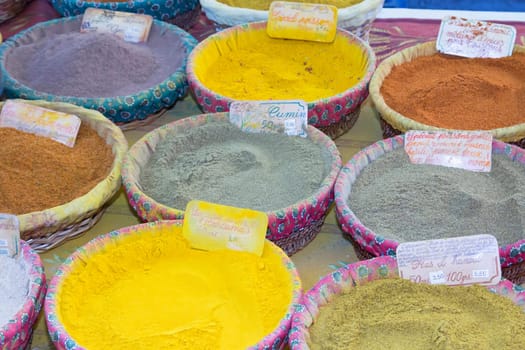 Various kinds of spices prepared to sell at a farmer&#039 s market. Horizontally. (Provence, France)