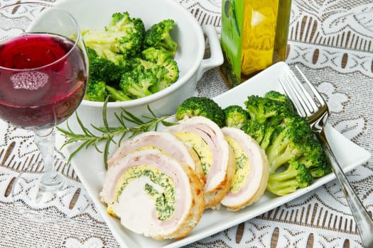 roll filled with vegetables