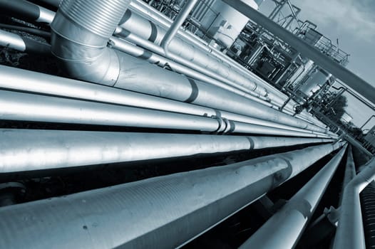 pipeline construction leading to oil and gas refinery