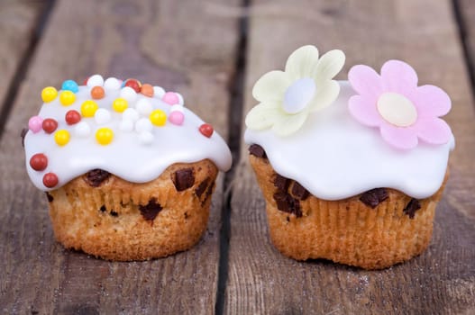 Muffins with glaze