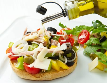 frisella with vegetables and tuna