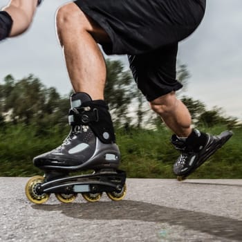 Speed skaters