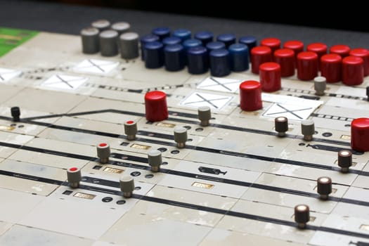 german train station control table