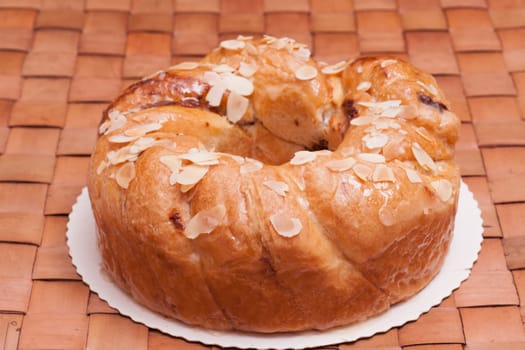 Mayor's cake with almonds and frosting