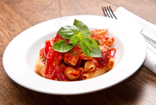 pasta with tomatoes and basil