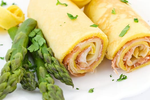 crepes with asparagus