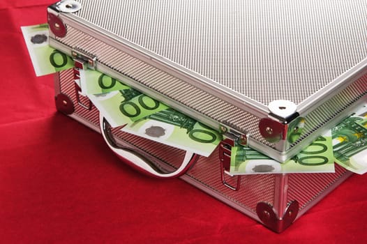 Metallic case full of Euro