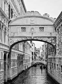 Ponte dei Sospiri (Bridge of Sighs) in Venice, Italy