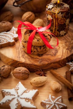 Christmas cookies with gingerbread and candles