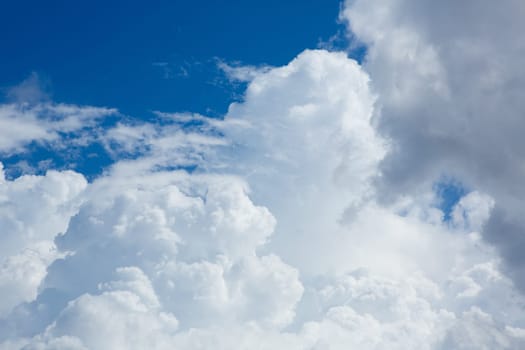 cumulus perfect sky with deep blue background