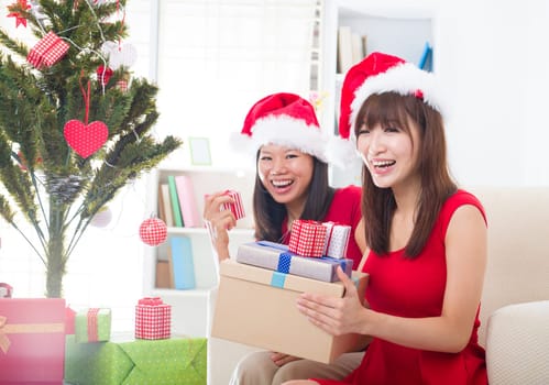 asian friend lifestyle christmas photo