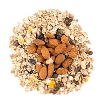Muesli in front of a white background