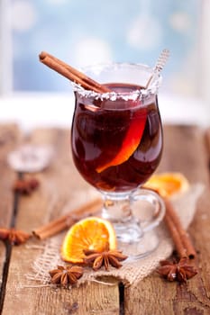Mulled wine with Christmas decorations