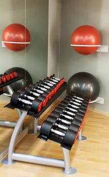 The angle of the gym with weights and gymnastic balls