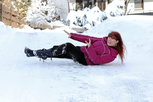 Risk of accidents in icy roads
