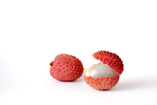 2 lychees