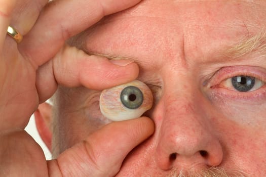 Glass Eye in Detail