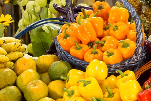 Yellow chilli peppers for adv or others purpose use