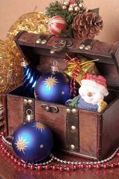 Christmas decoration in small wooden trunk