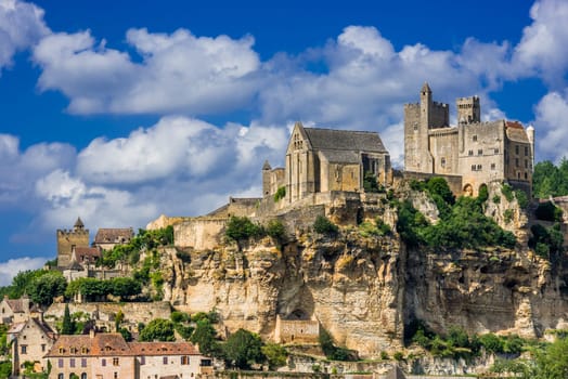 chateau de beynac castle dordogne perigord France