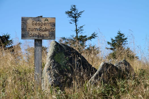 Closed for the protection of nature (sign on the Brocken)