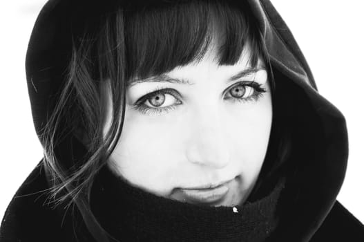 An image of girl posing outdoor in winter