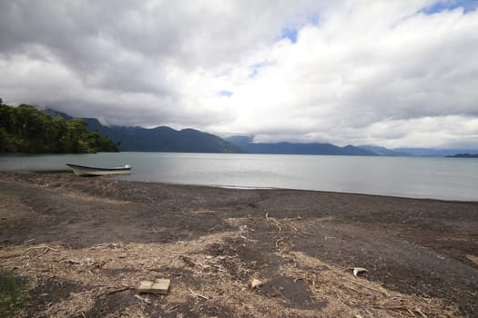 Todos los santos lake