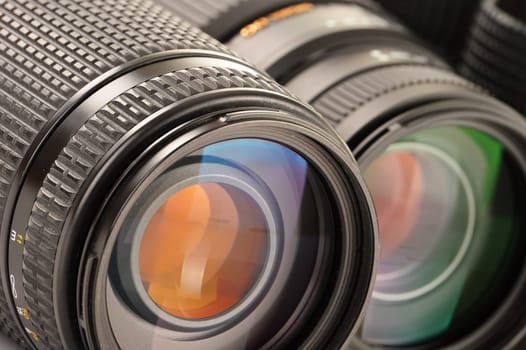 Composition with photo zoom lenses