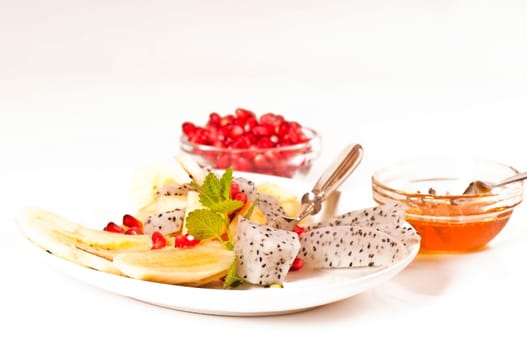 Fruit salad with honey
