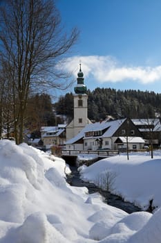 Oberwarmensteinach