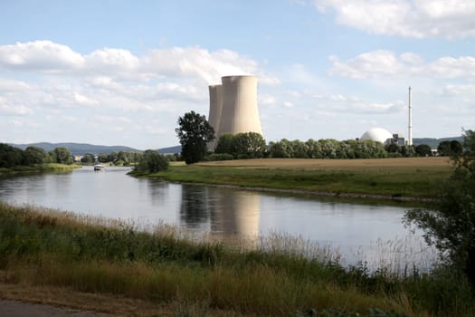The Grohnde nuclear power plant on the Weser