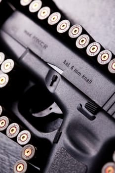 Handgun, Pistol